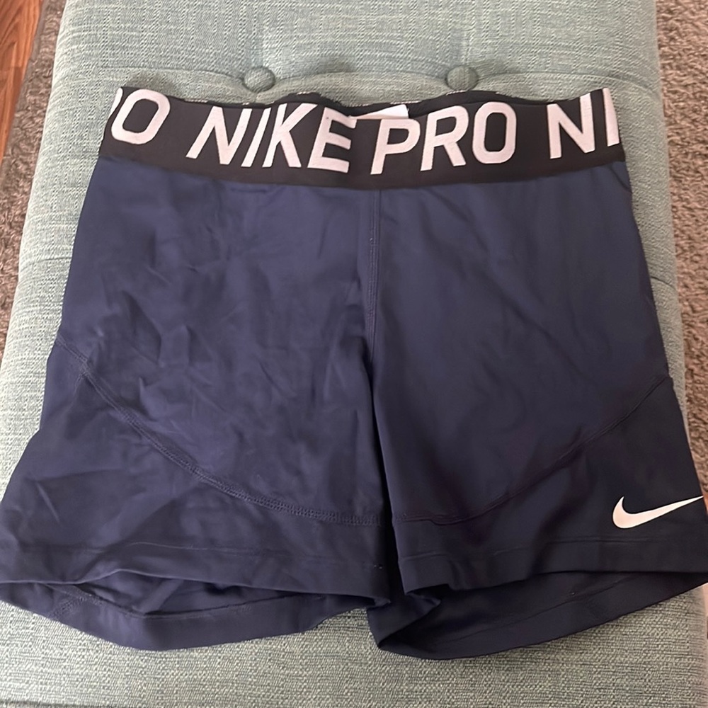 Navy Nike Pro Shorts ☆